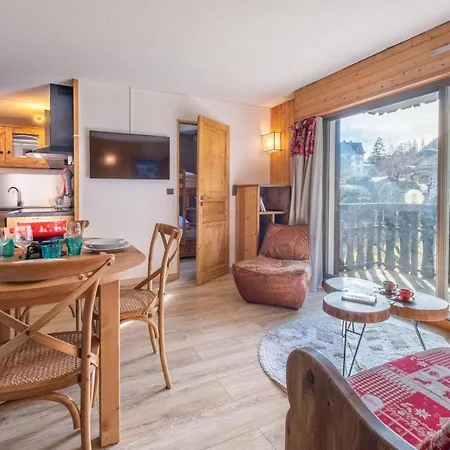 Beautiful 50m With 2 Balconies And Mountain View *