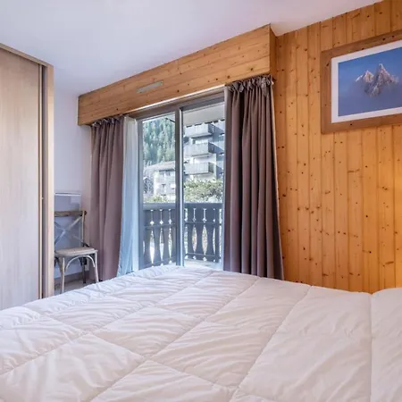 Beautiful 50m With 2 Balconies And Mountain View *